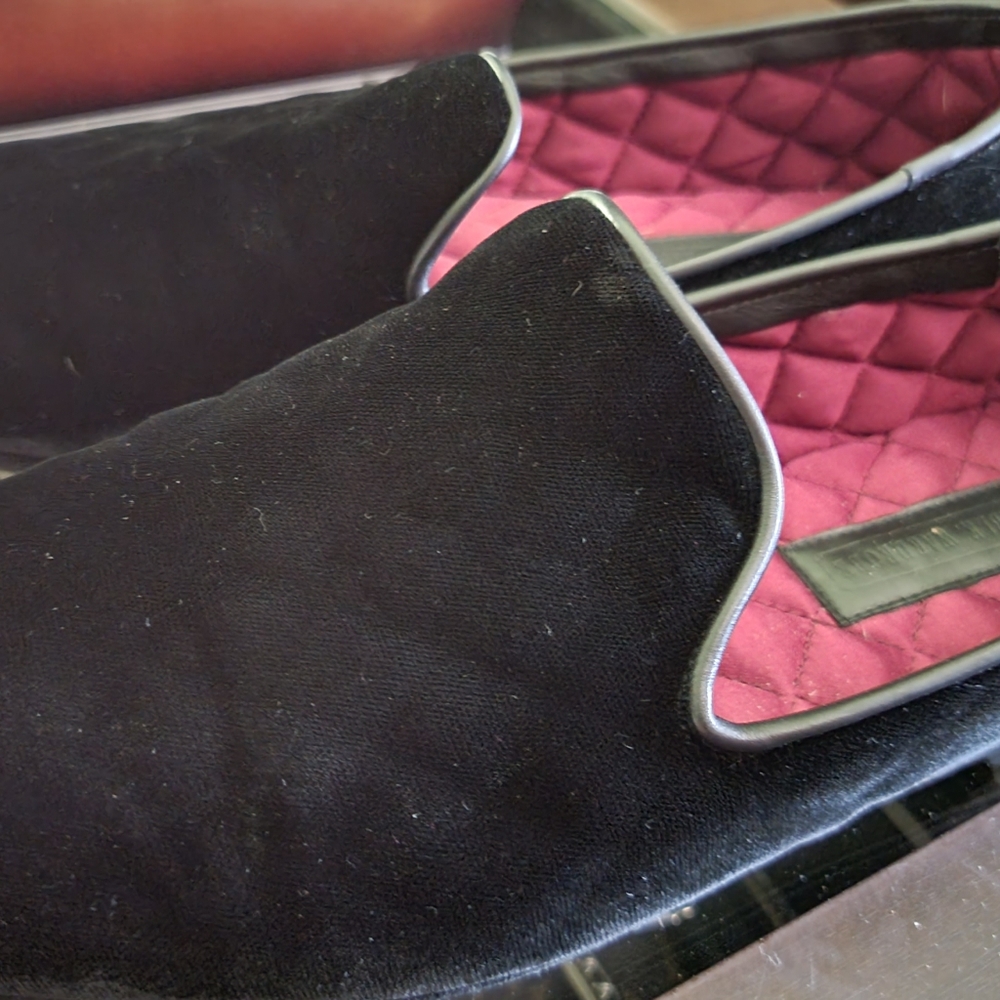 Mens quilted Black Velvet Slippers - sz 12